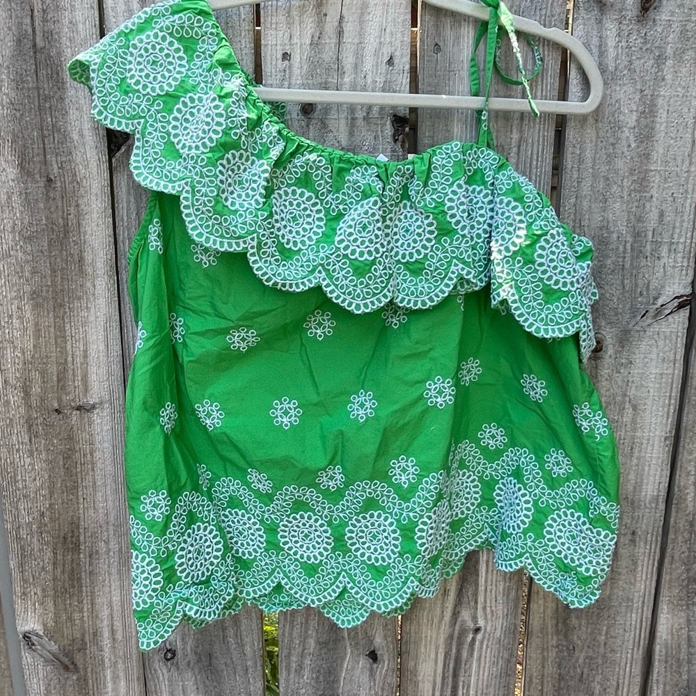 Crown and Ivy one shoulder ruffled top size large